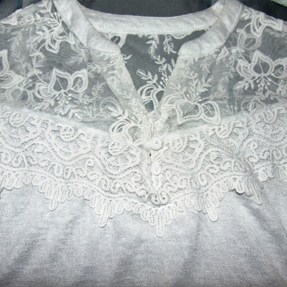 Faded Glory White Top